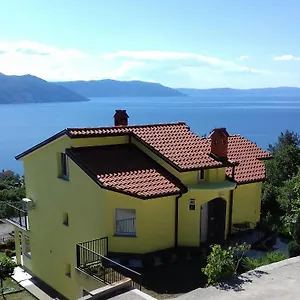 Apartament Matea, Plomin
